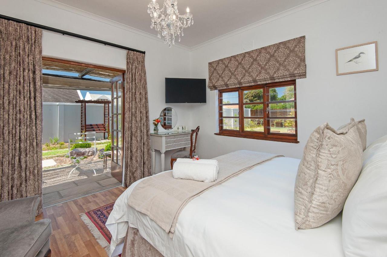 Villa Venusta Luxury Guesthouse - Solar Power Hermanus Exteriér fotografie