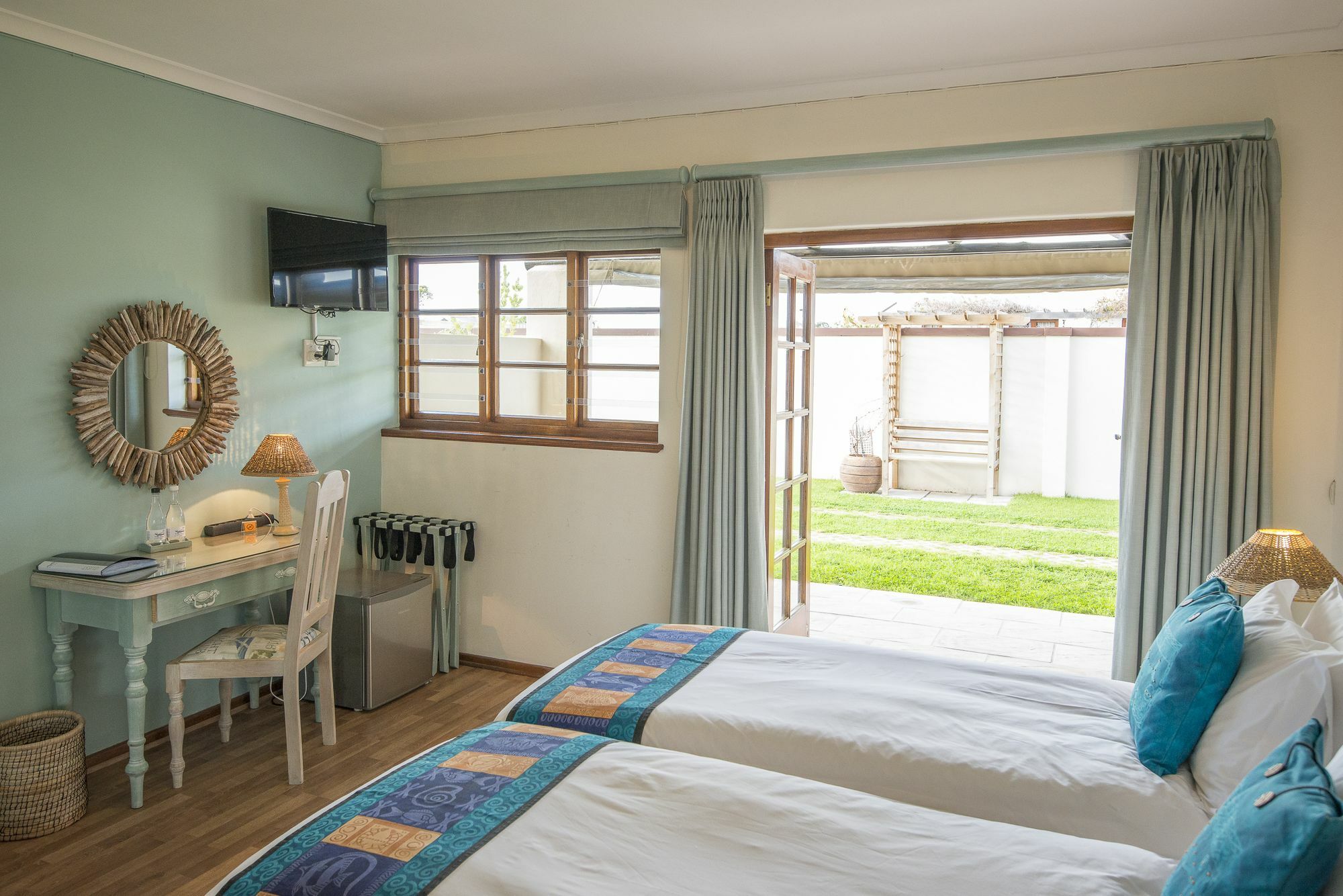 Villa Venusta Luxury Guesthouse - Solar Power Hermanus Exteriér fotografie